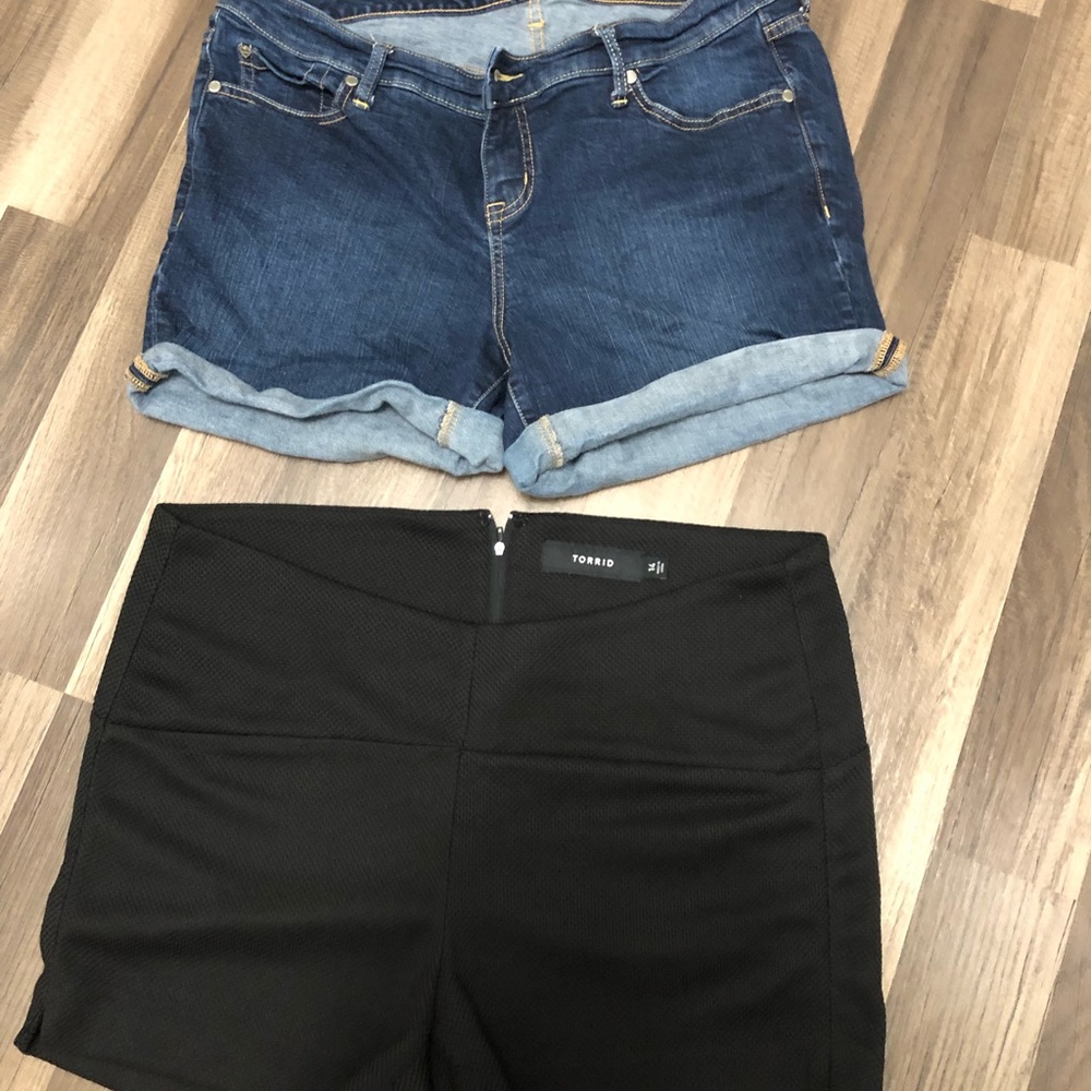 Torrid shorts bundle! Size 14!